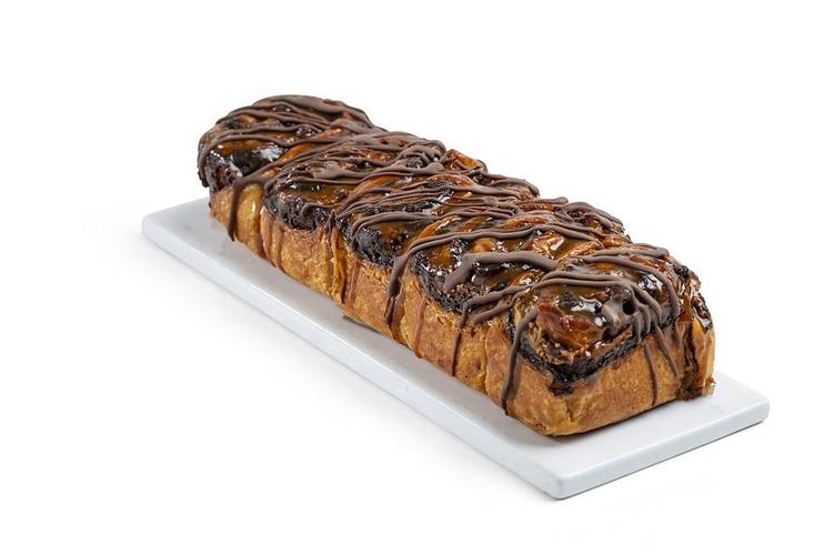 Snickers Cake